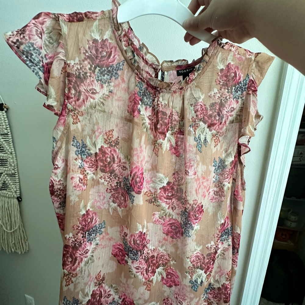 Torrid Floral Top Size 1 NWT